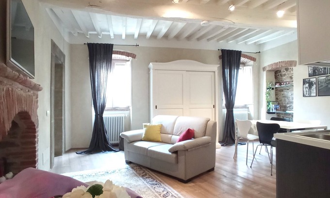 Cortona Old Town Apartment | Romantic Retreat at Apartment Me and You Cortona
