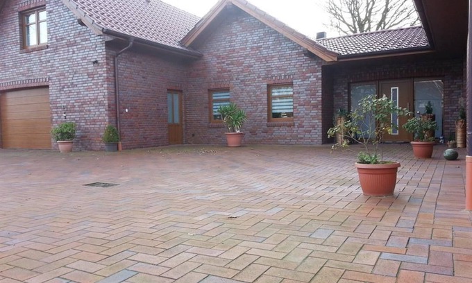 Westerstede Apartment | Family-Friendly Apartment Mertens with Kitchen Amenities