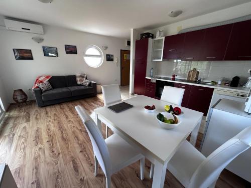 Milna (Brac) Apartment | Apartment Milna Dante