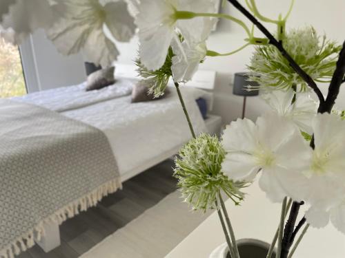 Hohenheim Apartment | Stylish Apartment with Child-Friendly Amenities & Top Rating