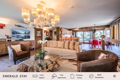 Le Praz Apartment | Elegant Apartment Moabi in Courchevel - Spa & Hot Tub Retreat