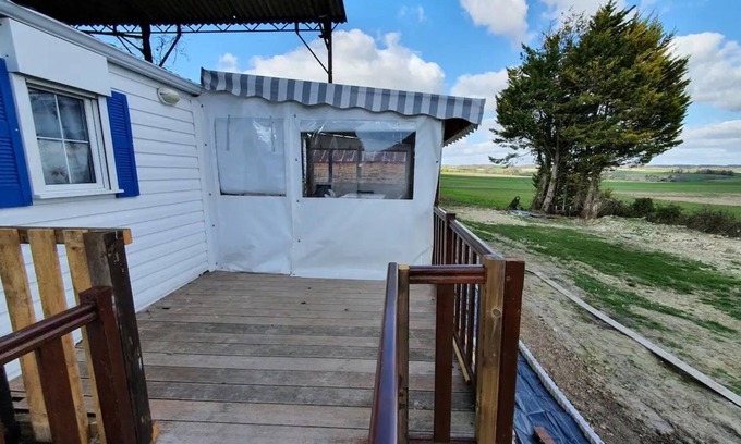 Yviers Apartment | Apartment "Mobile Home Serge" with Private Terrace, Shared Garden & Wi-Fi