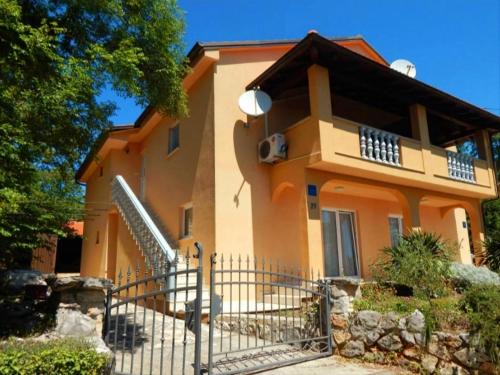 Polje Apartment | Pet-Friendly Apartment Molnar: 4-Star Accommodation Awaits