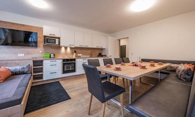 Laimach Apartment | Pet-Friendly Apartment Montec-2: Rated 10/10 by Guests