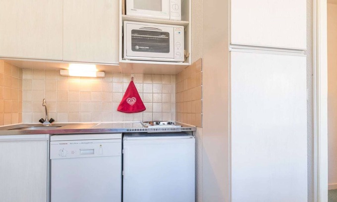 Montgenevre Apartment | Cozy Apartment Montgenèvre with Spa & Pet-Friendly Options