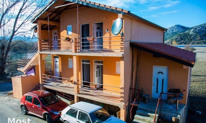 Dodosi House | Cozy Apartment Most Suite with Scenic Lake View