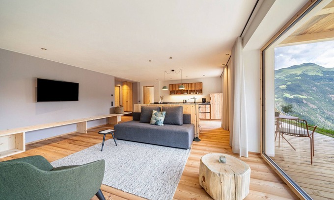 Moso in Passiria Apartment | Mountain View Apartment 'Mucher Michl' with Private Terrace