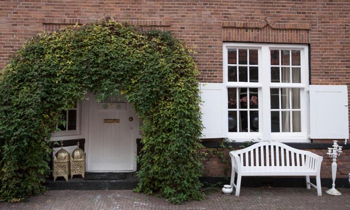 Naarden Apartment | Oceanfront Apartment Naarden-Vesting with Breakfast Included