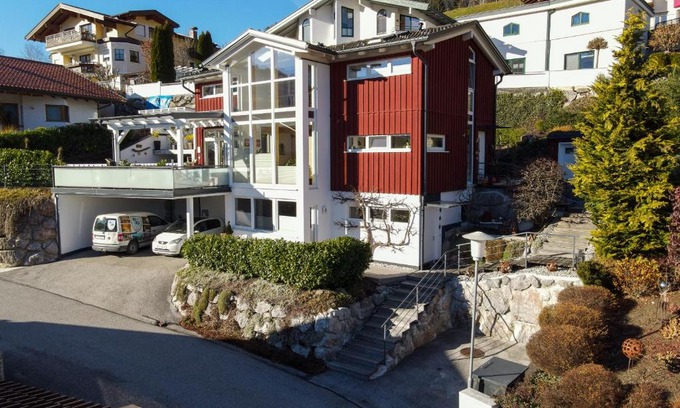 Furth Apartment | Nature & Friends Retreat: 4-Star Family and Pet Escape