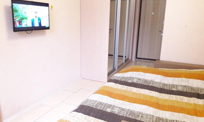Dzerzhyns'kyi District Apartment | Top-Rated Apartment Near Alekseevskaya with Unique Amenities