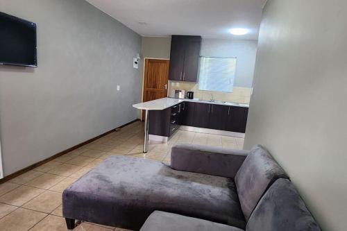 Newcastle Apartment | Modern Apartment Near Amajuba Mall with Pool Access