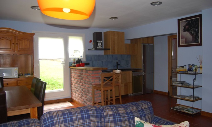 Gatika House | Cozy Apartment near Bilbao with Ocean View & Spa