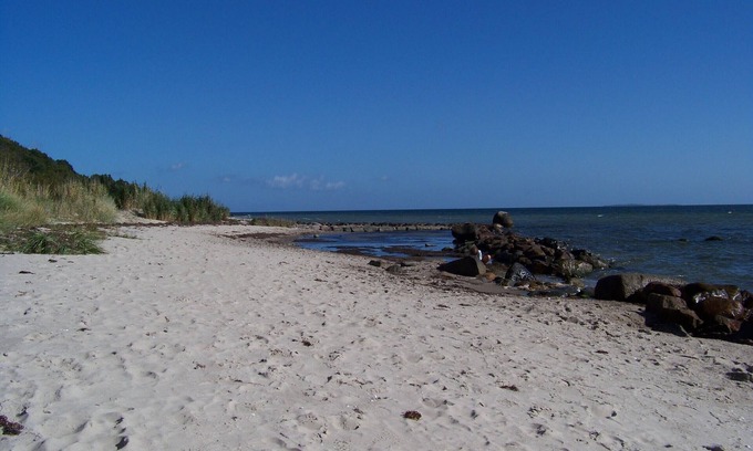 Thiessow Apartment | Beachside Apartment with Terrace & Garden - Guest Rated 9.8