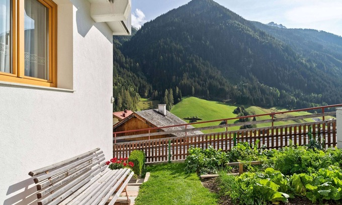 Kappl Apartment | Cozy Apartment Steps from the Kappl Ski Area & Breakfast