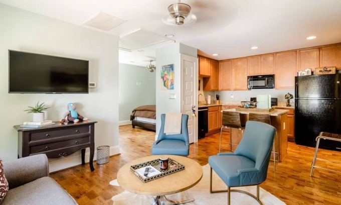 Fourth Ward Apartment | Top-Rated Apartment Near Uptown Charlotte with Breakfast