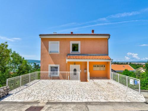 Klanfari Apartment | Cozy Apartment NENAD: Rated 9/10, Pet & Child Friendly