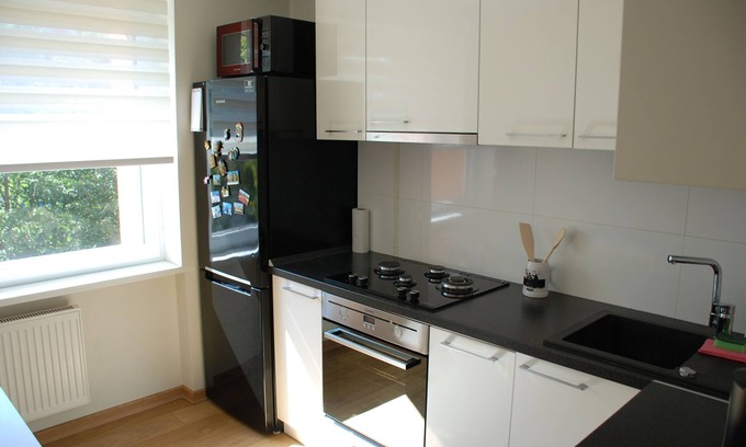 Klaipeda Apartment | Cozy Apartment "Neringa" Near Beautiful Park & Family-Friendly