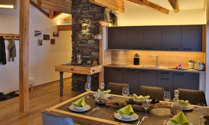 Mittelberg Apartment | Apartment No. 1 "adlernest" - Restaurant-pension Sonnwinkl