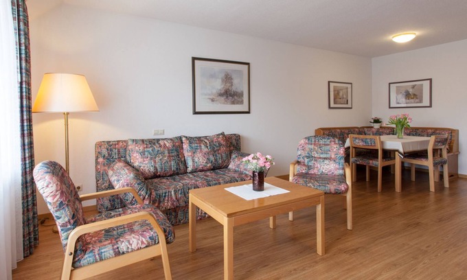 Simonswald Apartment | Rustic Apartment No. 12: Perfect for Families with Spa & Kitchen