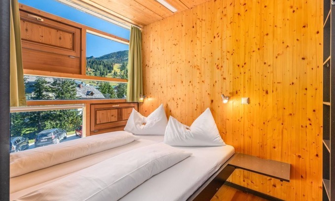 Irdning-Donnersbachtal Apartment | Apartment no. 3, 2 bedrooms, shower, WC - 1-2 nights - "Holzboxen" Planneralm