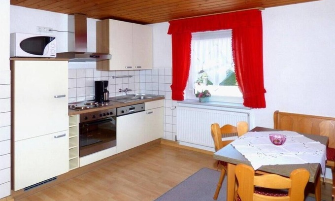 Oberlindbergmuhle Apartment | Cozy Apartment No. 3: One Bedroom with Large Kitchen