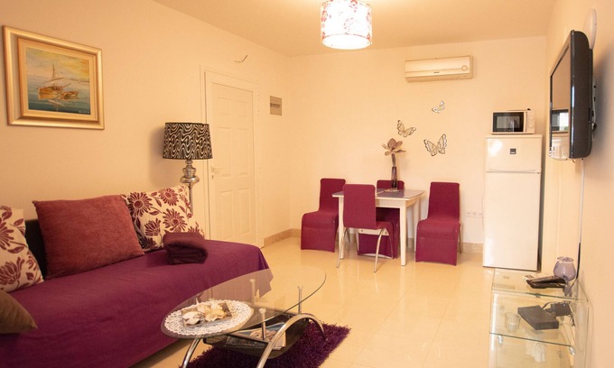Funtana Apartment | Pet-Friendly Apartment Noa: Relax by the Pool in Funtana