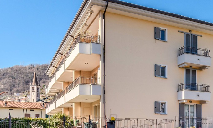 Consiglio di Rumo Apartment | Oceanfront Apartment Nr. 33 with Spa & Pet-Friendly Options