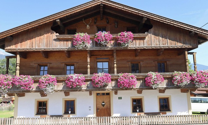 Reith im Alpbachtal Apartment | Cozy Farm Apartment Steps from Ski Bus with Breakfast Included