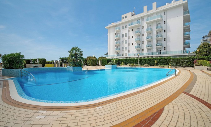 Jesolo Apartment | Apartment 'Oasis 38' with Shared Pool, Balcony and Wi-Fi