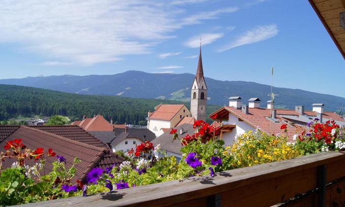 Pfalzen Apartment | Family-Friendly Apartment Oberhauserhof with High Ratings