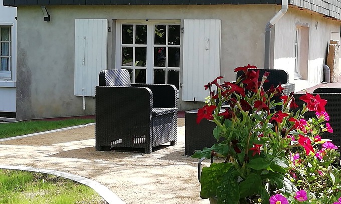Fouesnant House | Cozy Apartment Steps from Cap Coz Beach with Pool & Spa