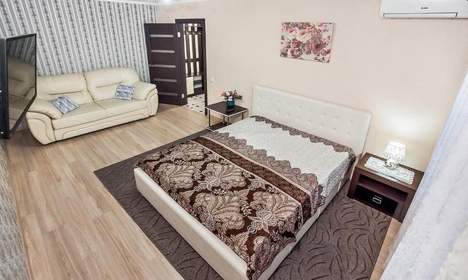 Tolyatti Apartment | Highly Rated Apartment on 70 let Oktyabrya with Accessibility