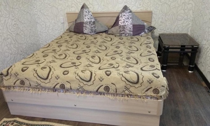 Karagandy Apartment | Budget-Friendly Stay at Apartment on Erzhanova 38