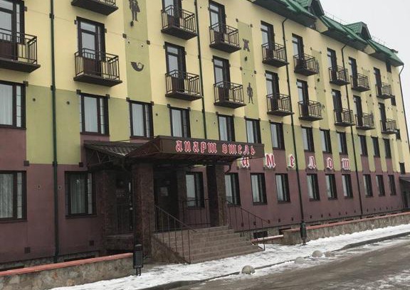 Pskov Apartment | Highly Rated Apartment on Izhorskogo Batalyona with Breakfast