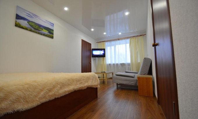 Apatity Apartment | Cozy Apartment on Moskovskaya with Private Pool & Hot Tub