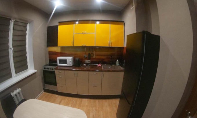 Kirovsk Apartment | Cozy Apartment on Olympiyskaya 83 with Breakfast Included