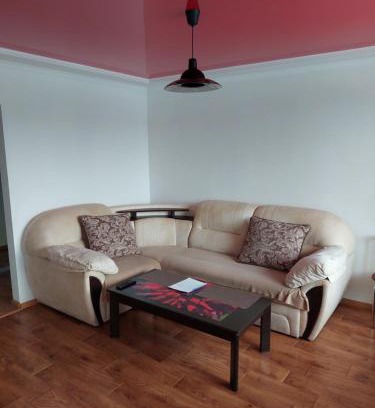 Maliyevtsy Apartment | Family-Friendly Apartment On Pribuzhskaya with 8.5 Rating