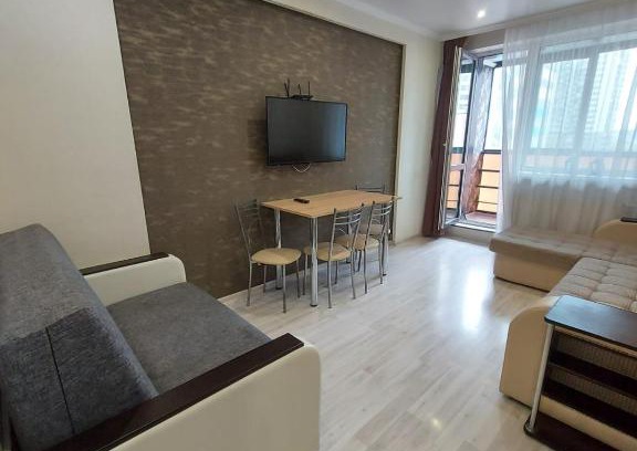 Novo-Savinovskiy Apartment | Cozy Apartment on Sibgata Khakima 52 - Pet Friendly Stay