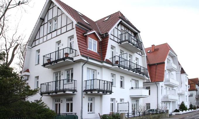 Warnemuende Apartment | Oceanfront Apartment on Strandweg with Exceptional Rating