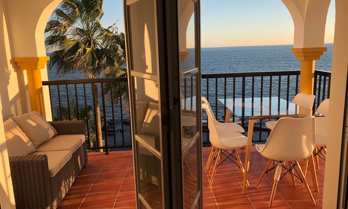 Mijas Hotel | Beachfront Apartment with Pool & Spa - Guest Rated 9.8