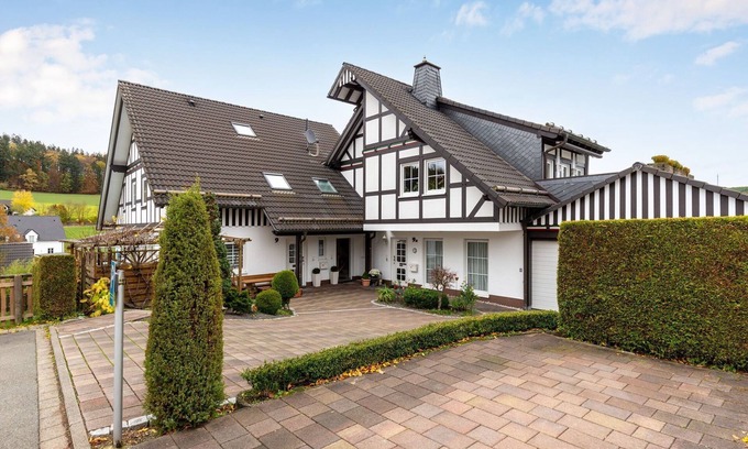 Eslohe Apartment | Forest-Edge Apartment: 10/10 Rated with Family Amenities