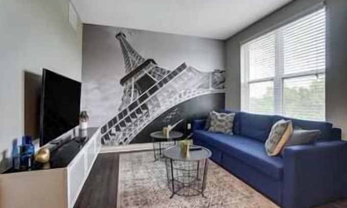 Scioto Mile Apartment | Riverside Apartment: Guest Rated 10/10 with Pool & Kitchen
