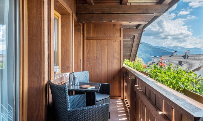 Chifa Apartment | Mountain View Apartment 'Panoramablick' with Garden & Wi-Fi