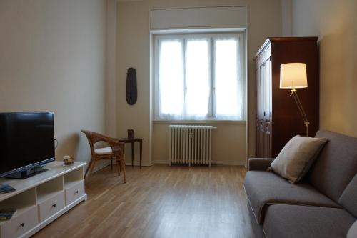 San Vittore Apartment | Elegant Apartment Papiniano 38: Rated 9.5 with Family Amenities