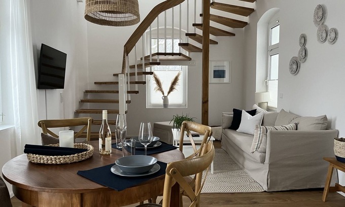 Niederloßnitz Apartment | Relaxing Retreat at Apartment Paradiesberg with Spa Access