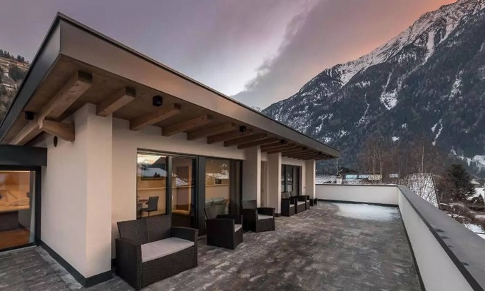 Sand in Taufers Apartment | Discover Penthouse XL- Right: Mountain Views & Shared Pool