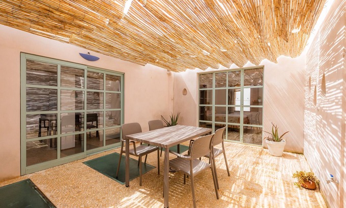Arta Apartment | Cozy Apartment 'Pep Not 47' with Wi-Fi, A/C & Garden