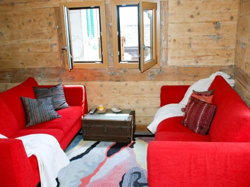 Chironico Apartment | Cozy Apartment Peppa: Pet & Child Friendly Retreat