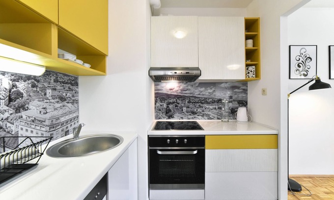 Novi Zagreb Apartment | Discover Comfort at Apartment Place4U with Breakfast Included