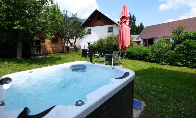 Podkoren Apartment | Discover Apartment Planica 1: Garden, Hot Tub & Pet-Friendly